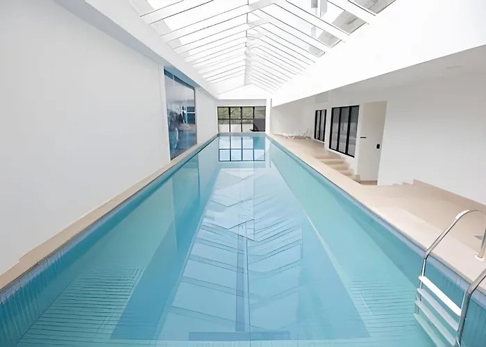 Lifespace: Sofisticação em Localização Nobre com academia e piscina aquecida
